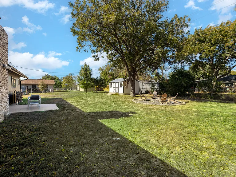 808 Floradale Dr — Photo 17