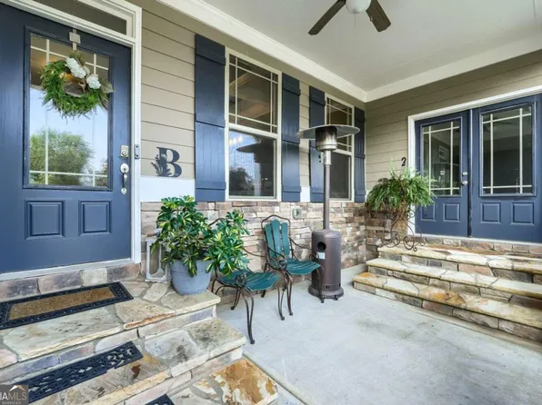486 Riverwalk Manor Dr, Dallas, GA 30132