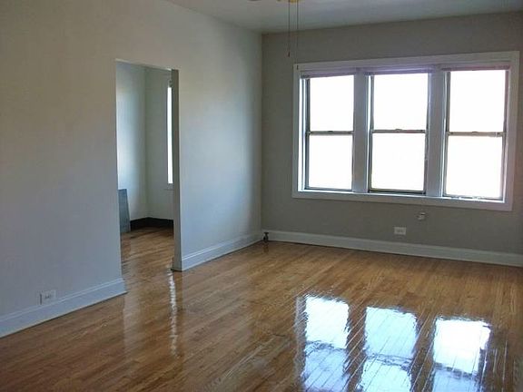 2nd image of 4354 N Elston Ave APT 302