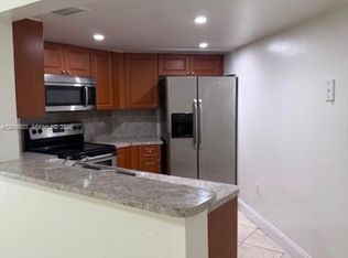 9735 Fontainebleau Blvd #113, Miami, FL 33172