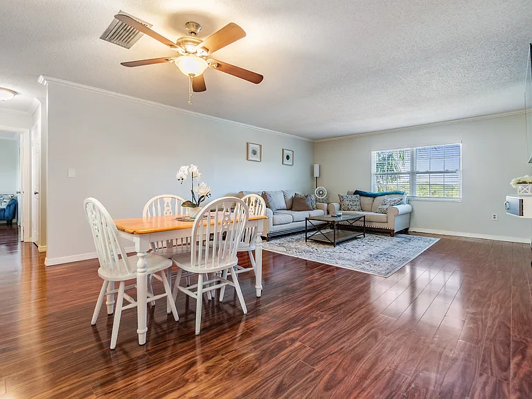 701 Poinsettia Rd #306 — Photo 14