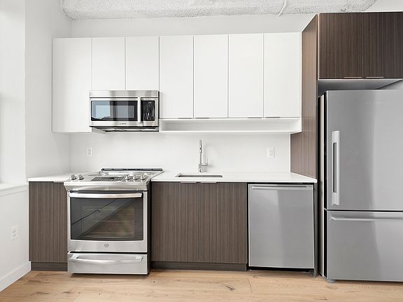 3rd image of 275 Park Ave #5BN
