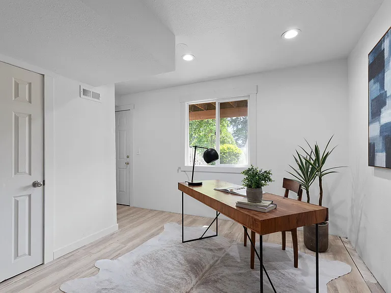 3938 SW 182nd Pl — Photo 37