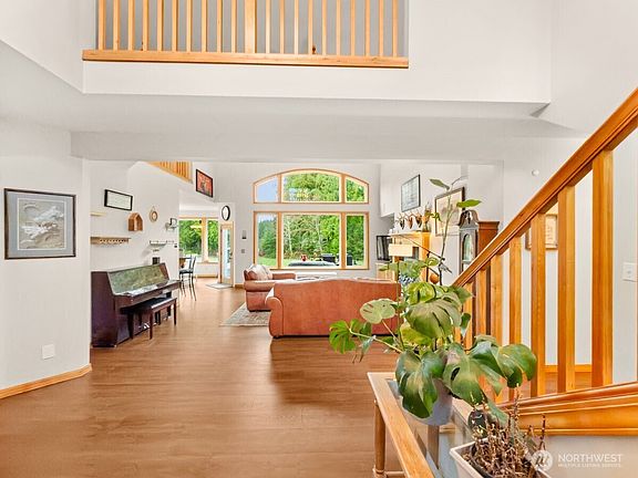 4th image of 3507 366th St E