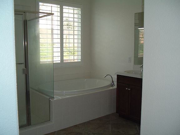 5th image of 6658 Heathgrove Dr