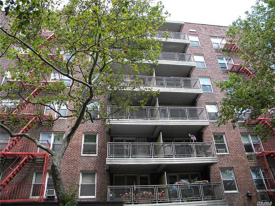 1st image of 142-05 Roosevelt Ave #425