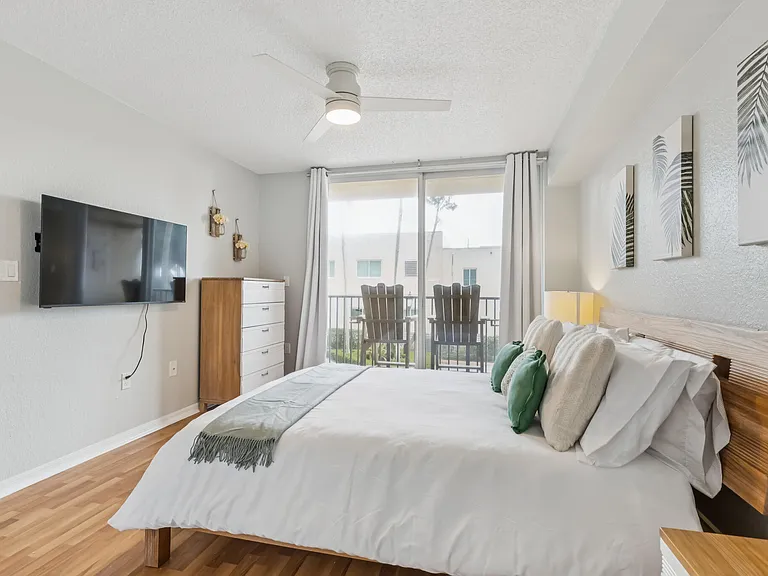 1801 N Flagler Dr #238 — Photo 16