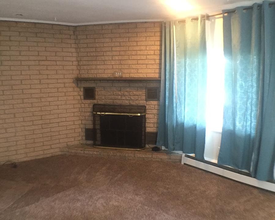 1st image of 2066 Dunwoodie St