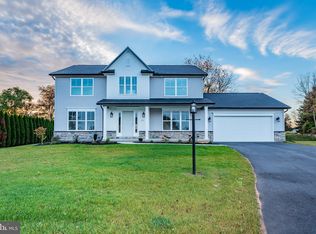 23 Essex Dr, Carlisle, PA