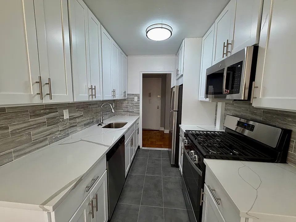 71st Cres