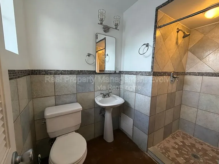 2246 W Mulberry Dr — Photo 13