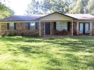 2487 E 2100 Rd, Hugo, OK 74743