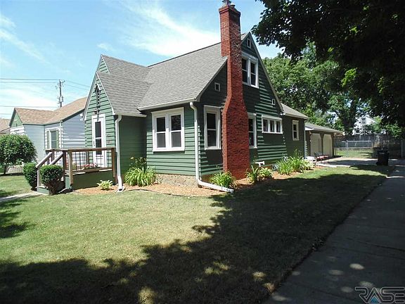 2nd image of 400 W 30th St