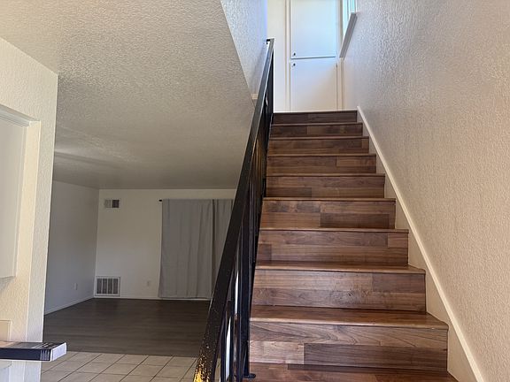 5th image of 240 Bendorf Dr APT 9