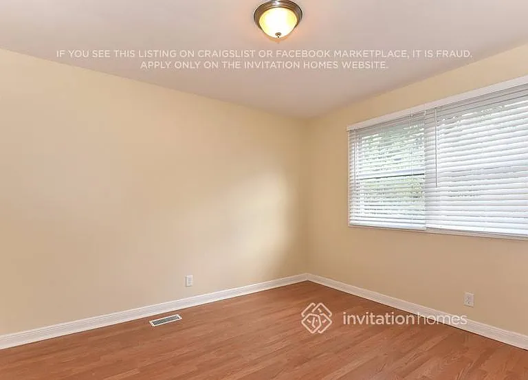 200 Valley Dr — Photo 14