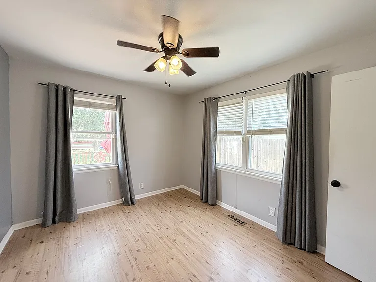 209 S Quebec Ave — Photo 13