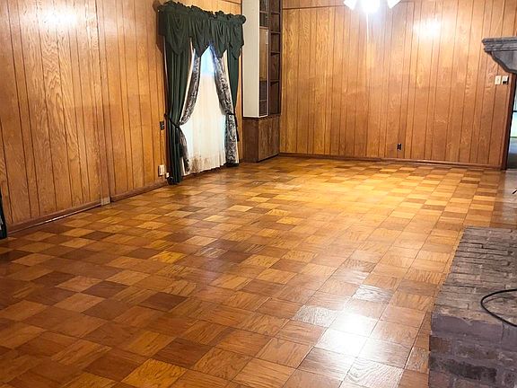 4th image of 335 Cole Rd