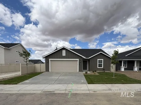 1583 SW Silverstone Ave, Mountain Home, ID 83647