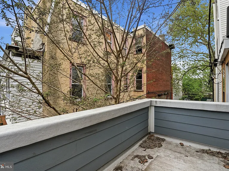1807 Wylie St — Photo 13