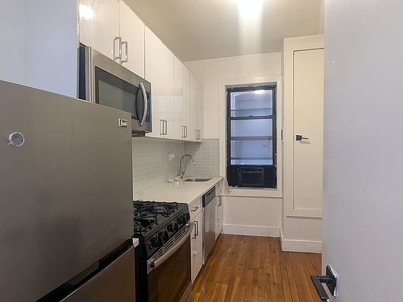 3rd image of 200 Clinton Ave #C2