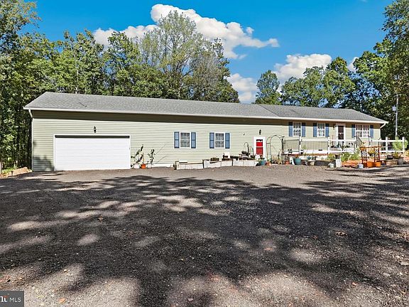 3rd image of 9463 Rogues Rd