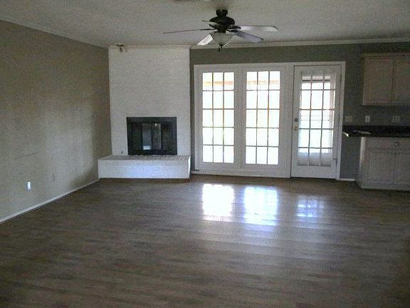 4th image of 3211 W Shandon Ave