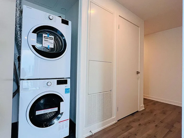 252 Church St #5306 — Photo 10
