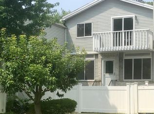 41 Sunset Ln, Staten Island, NY 10307