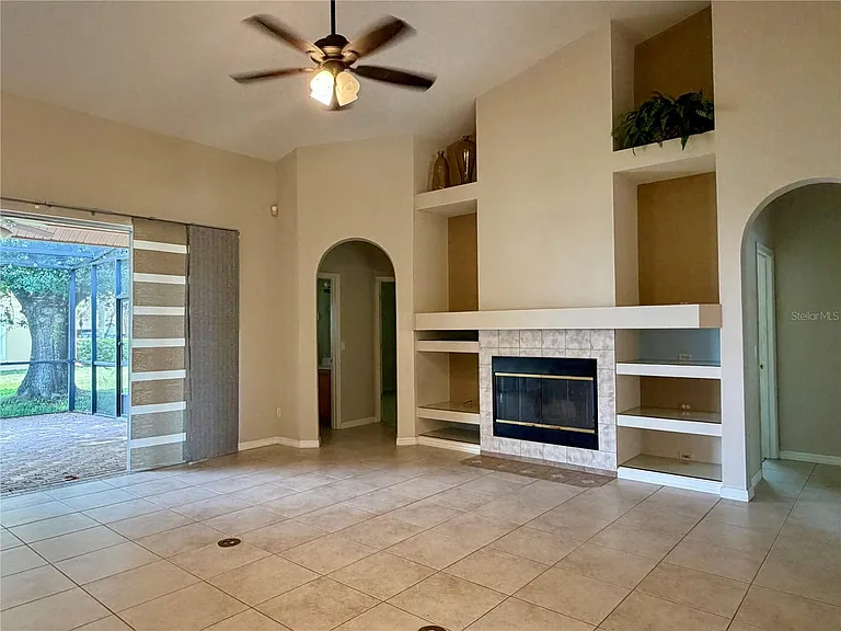 10237 Facet Ct — Photo 14