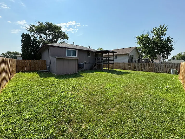 1804 Hartley St — Photo 34