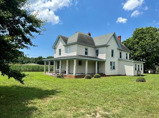 18670 County Rd, Parksley, VA 23421