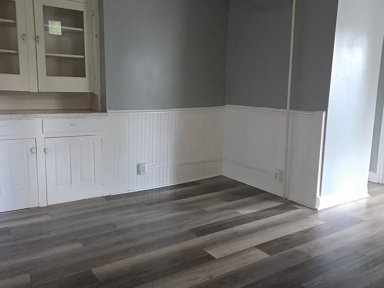 145 East Ave #1 — Photo 3