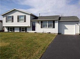 91 Wayfaring Ln, Rochester, NY 14612