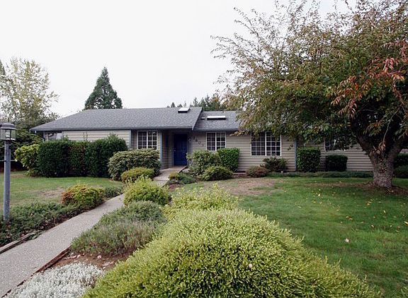 4th image of 3603 Stikes Dr SE