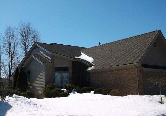 2nd image of 29671 Meadow Rdg N #1