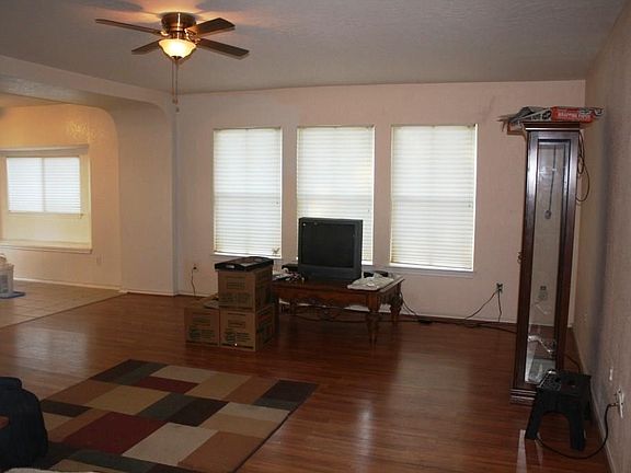 2nd image of 2009 Brazos Dr