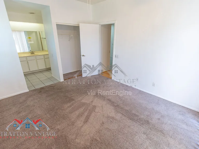 2035 S Elm St #110 — Photo 25