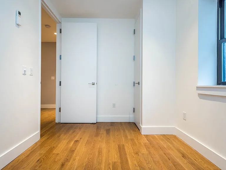 69 Ten Eyck St #2B — Photo 6