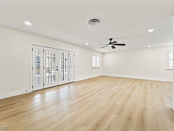 4th image of 1017 N Mallard St