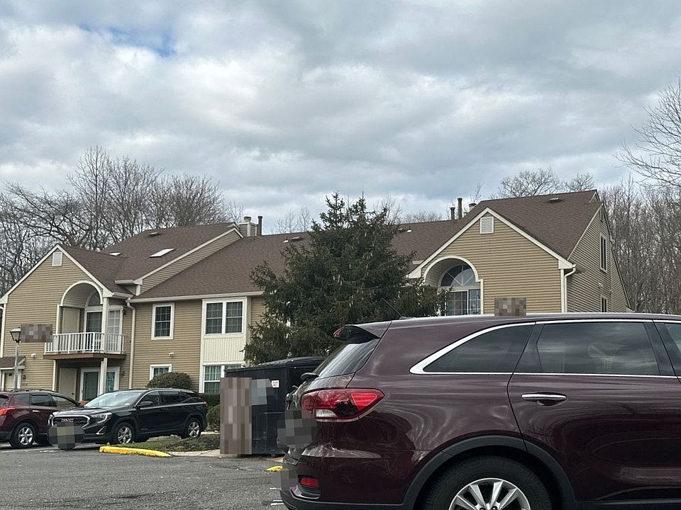 2nd image of 407A Harwood Ct