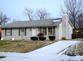 9231 Burr Oak Dr, Fort Wayne, IN 46819