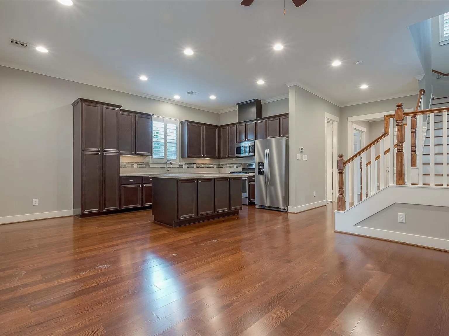 3 bed, 3.0 bath, 1707 sqft, $2,750 — Photo 4