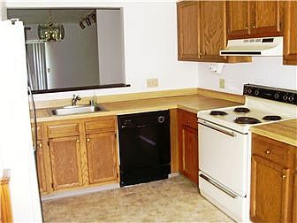 Eat-in kitchen with pass through to dining room