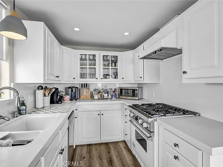 2740 Highland Way — Photo 4