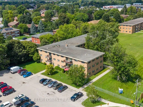 1830 Dumont St #112, London, ON N5W 2S1