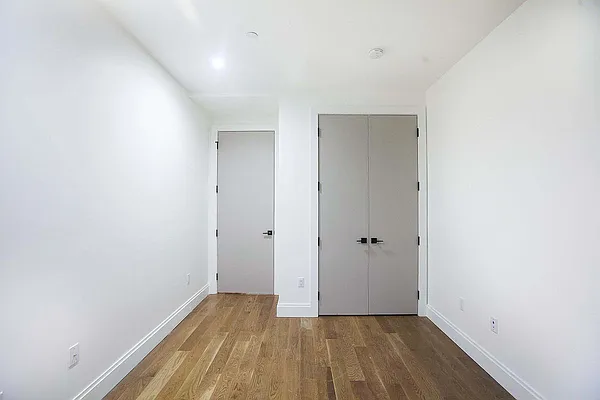 Rented by Cyberapts Management | media 19