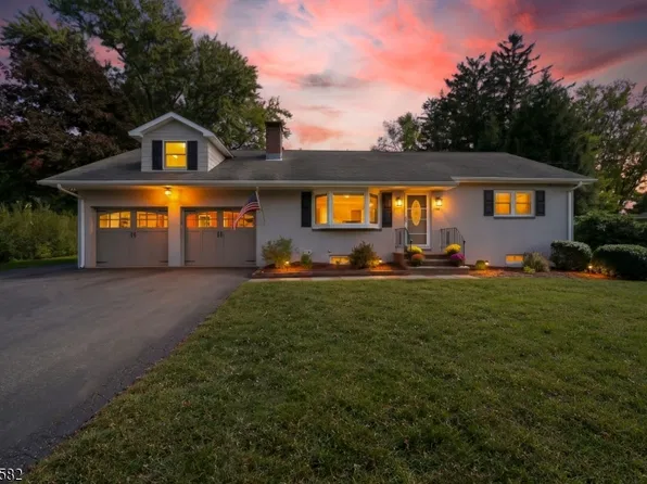 138 Maple Ave, Chester Boro, NJ 07930