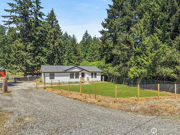 4th image of 3205 248th Street Ct E