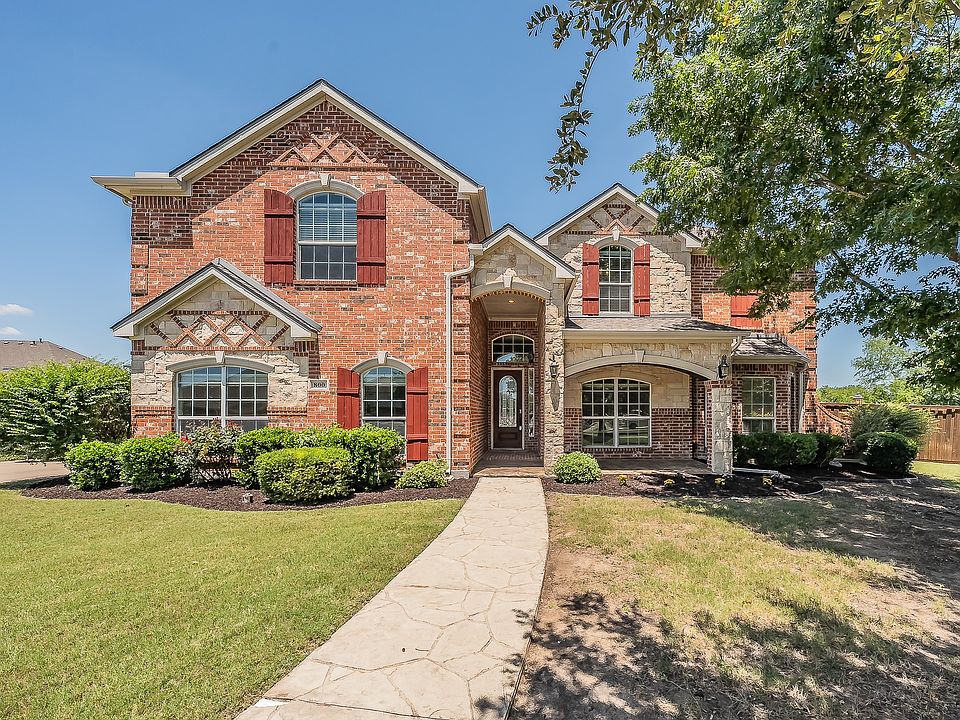 1st image of 800 Oriole Dr