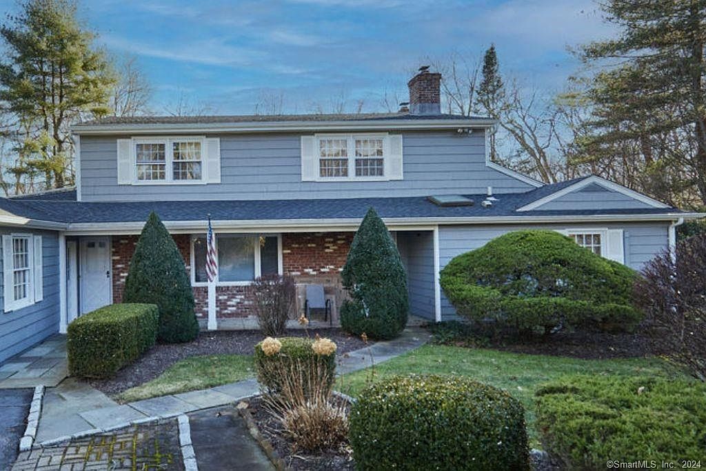 4 Fermily Ln, Westport, CT 06880 | Zillow